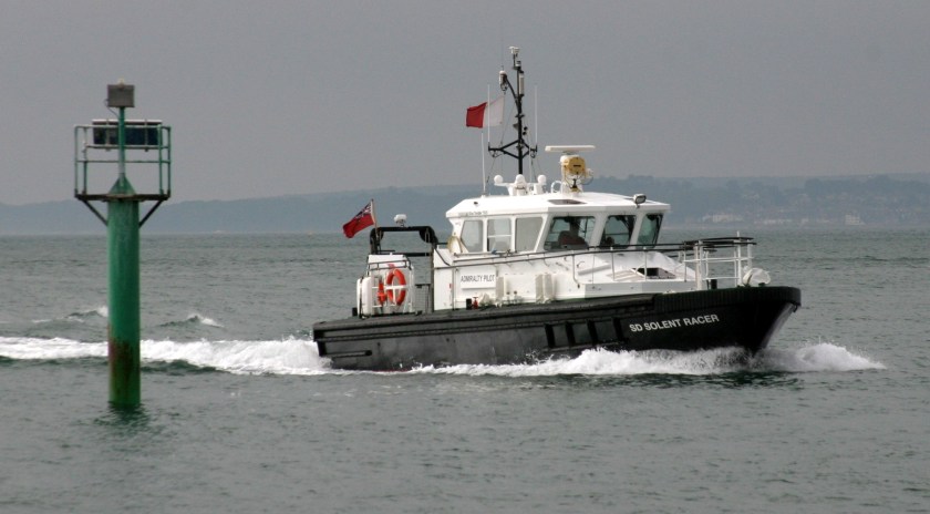 Pilot Vessel SD Solent Racer
