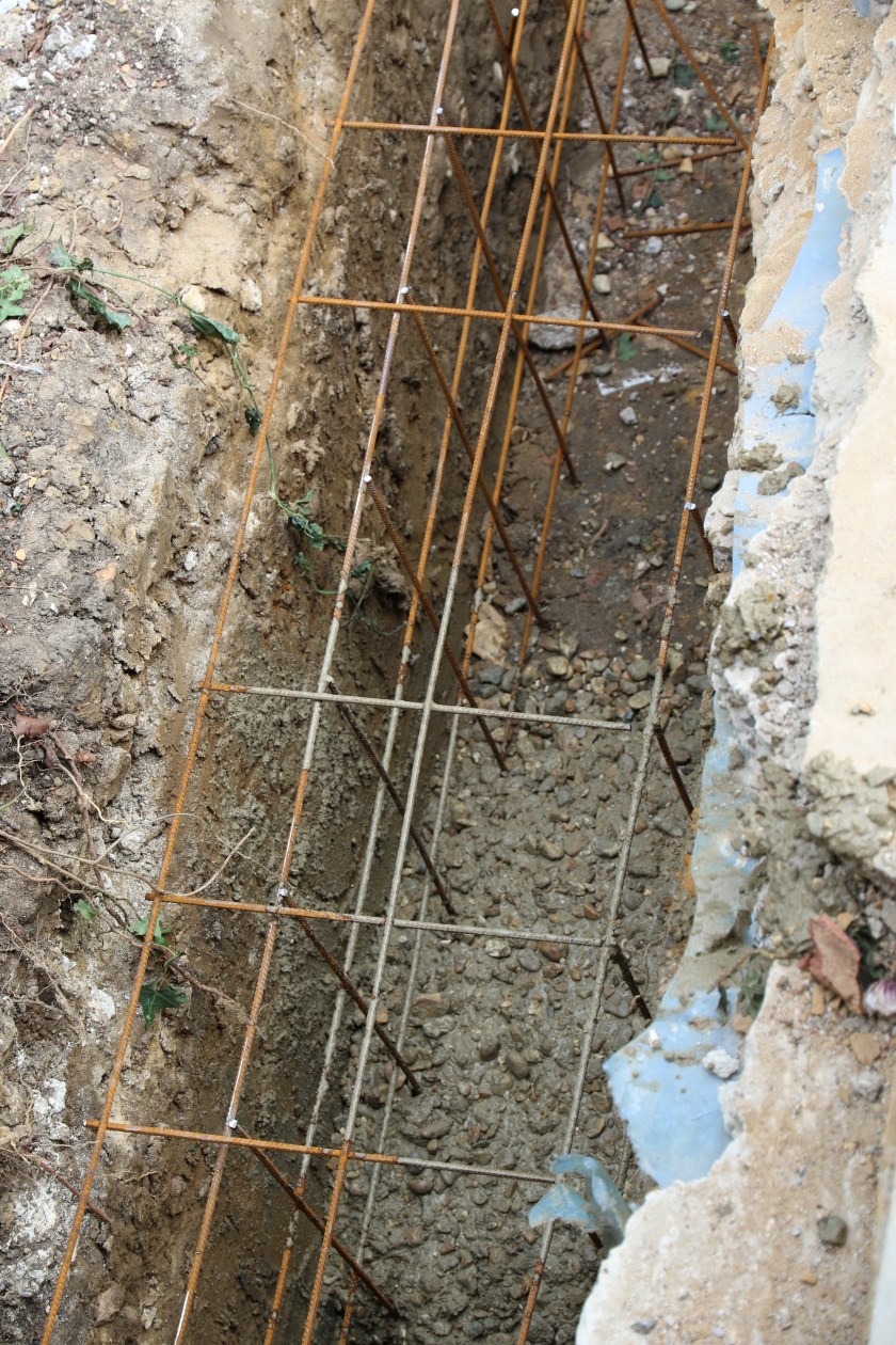 Conservatory - Steel re-inforcement for the footings